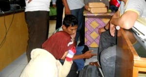 Suami Isteri Bawa Ganja 6 Kg