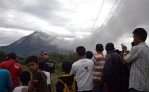 Gunung Sinabung Meletus