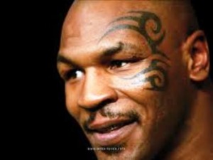 Mike Tyson Pernah Bikin Pucat Brad Pitt