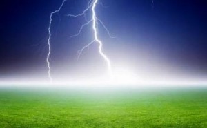 Belasan Orang Disambar Petir di Simalungun, 2 Tewas