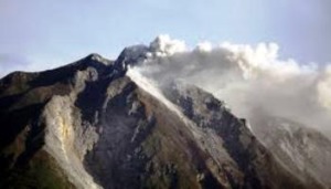 Sinabung Diwacanakan Naik Status Menjadi Awas