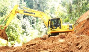 Longsor Jalur Ulu Pungkut Madina Masih Berlanjut