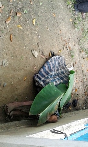 Mayat Tanpa Identitas Ditemukan di Taman Pasar lama Panyabungan