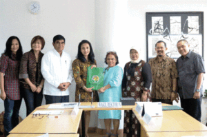 Tambang Emas Martabe Serahkan Bantuan ke USU