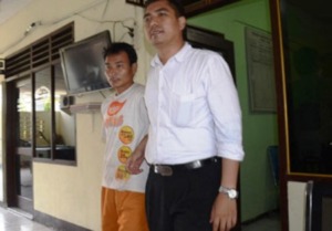 Ayah Gauli Putri Kandung