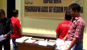 Dua Pejabat PU Madina Ditangkap