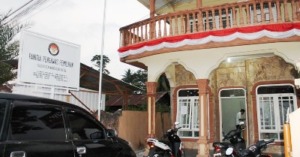 Panwaslu Madina Akan Tertibkan Baliho Calon Bupati