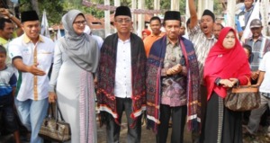 Ratusan Warga Tamiang Sambut Yusuf-Imron