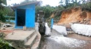 Warga Aek Nabara Akhirnya Nikmati Listrik