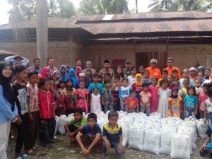 PT SMGP Tunjukkan Kepedulian, Bagikan Sebako Kepada Anak Yatim di Panyabungan Barat