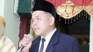 Derita Atresia Karniawan Nasution,  BALITA MALANG LAHIR TANPA ANUS, BUTUH ULURAN TANGAN