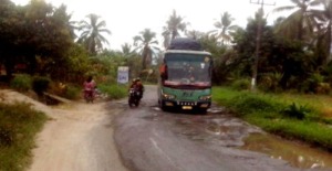 Jalan Nasional di Madina Rusak Parah