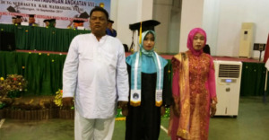 Sindi Angriani Nasution Raih Lulusan Terbaik Akbid Namira Madina