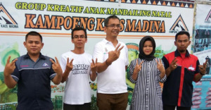 Kunjungi Kampoeng Kaos Madina, Sihar : Industri Harus Berkembang