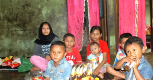 Tiada Ayah Ibu, 11 Bocah Terancam Kelaparan