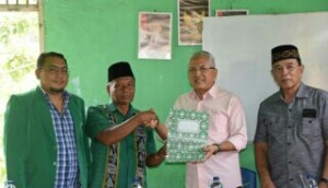 Sofwat Mendaftar di Golkar dan PPP