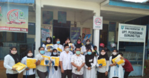 Fraksi Golkar DPRD Madina Salurkan APD Untuk Bidan Desa