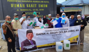 Iskan Qolba Terus Salurkan APD Untuk Tim Medis