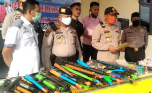 Polres Madina Sita 205 Pucuk Senjata Mainan