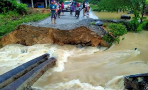 Banjir di Natal, Jalan Putus, Ratusan Ruamah Terrendam
