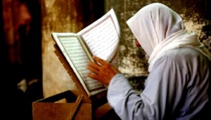 BAHAYA MEMUSUHI DAN MENYAKITI ULAMA