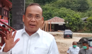 Pjs Bupati Minta RSU Panyabungan Tegas Kepada Keluarga Pasien Covid