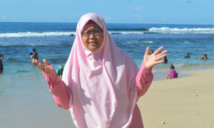 KECEWA BERHARAP PADA DEMOKRASI