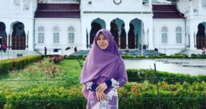 HIRUK PIKUK DUNIA PENDIDIKAN