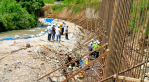 Rehab Penahan Arus Sungai di Panyabungan Timur Diharap Selesai Tepat Waktu