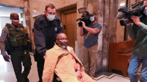 Setelah 44 Tahun Dipenjara, Dibebaskan Karena Tak Terbukti Bersalah