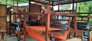 Ketua Kadin Sumut Apresiasi Keberadaan Tenun di Silangitkoi