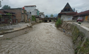Warga Panyabungan Apresiasi Pengerukan Aek Mata