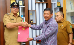 Keluarga Maslin Batubara Hibahkan Lahan Untuk Asrama Haji Madina