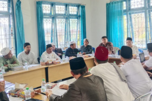 MUI Madina Godok Fatwa Soal Laki Berparas Wanita