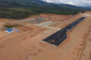 Landasan Pacu Bandar Udara Mandailing Natal Mulai di Hotmix