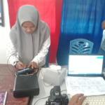 Mudahkan Warga, Dukcapil Madina Lakukan Pelayanan Kepengurusan Adminduk dan E -KTP di Kantor Camat