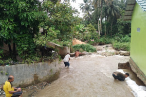 PUPR Madina Pastikan Awal Tahun 2024, Tanggul Sungai Aek Rogas Diperbaiki