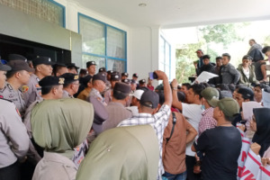 Bonus Produksi PT SMGP tak Maksimal, PNNB Puncak Sorik Marapi Demo ke Kantor Bupati Madina
