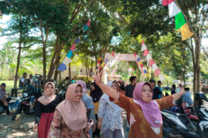 Dinilai Banyak Masalah, Masyarakat Desa Sirambas Demo Kades nya