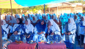 Hadiri Pengajian di Sinunukan II, Atika Cerita Posisi Perempuan