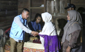 Prihatin Kondisi Idil Adha, Tim SAHATA Serahkan Bantuan