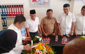 HUT ke-17, DPC Gerindra Madina Santuni Yatim