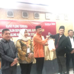 KPU Madina Tetapkan Saipullah-Atika Paslon Terpilih