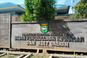 Ditengah Efisiensi Anggaran, Kejaksaan dan PN Dapat Hibah Kendaraan dari Pemkab Madina