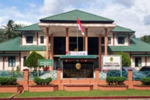 Bupati Madina Digugat 1,6 Miliar