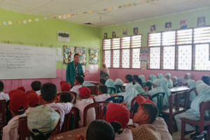 KKN 09 STAIN Madina Sosialisasikan Konsep Moderasi Beragama Pada Siswa SD di Tambiski