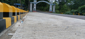 Baru Beberapa Bulan, Bahu Jalan Proyek Pintu II Kantor Bupati Madina Benilai 1,9 Miliar Retak