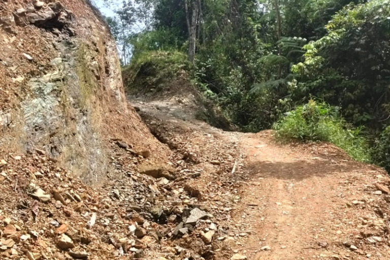 Warga Soroti Dana Desa Jambur Baru di Batang Natal Tahun 2024-2025 yang Tidak Transparan