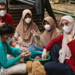 Mitigasi Iklim Pesisir, Komunitas PINARA Ajak Warga Ubah Limbah Sabut Jadi Cocopeat