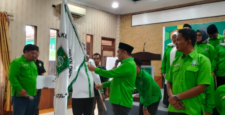 Ketua PKB Madina Baru Dobrak Tradisi : Kantor PKB Madina Buka 24 Jam Jadi Rumah Rakyat